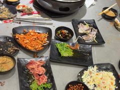 -啊美丽炭火烤肉(滑翔一店)