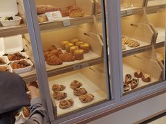 面包甜点陈列柜-C·BREAD饱仓(北苑店)
