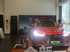 -弘仁宝佳比亚迪4S店(宝山旗舰店)
