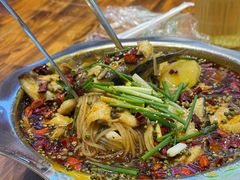 -乡土特色.冷锅鱼.牦牛肉汤锅