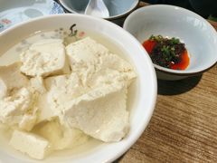 石磨豆花-土桥手掌鸡·26年灌县老味道(都江堰店)