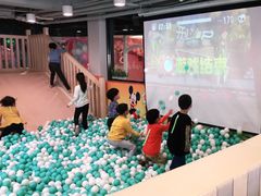 -布鲁豪斯亲子欢乐家庭餐厅