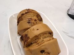 -李与白包子铺(桐梓林店)