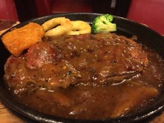 -玛格萝妮比萨屋(四平店)