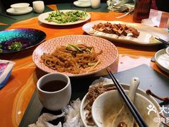 -粤·向群饭店(麓景路店)
