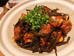 干豆角排骨煲-马仕玖煲·融合菜·酥不腻烤鸭(人大店)