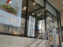 -麦当劳(军博店)