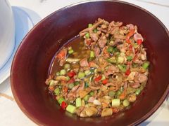-阿瓦山寨·湘菜现炒·剁椒鱼头王(咸阳总店)