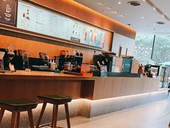 -星巴克(青岛大拇指广场分店)