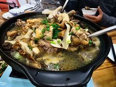 -乡土特色.冷锅鱼.牦牛肉汤锅