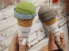 水泥黑芝麻-Dal Cuore 达可芮冰淇淋(陕西北路店)
