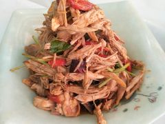 手撕鸡肉-蓝珊甄选海鲜自助·火锅大排档(近阿那亚店)