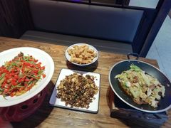-滴水·湘逢(南汇大学城生活广场店)