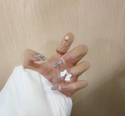 点击看大图 -慕拉美甲美睫皮肤管理