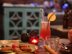 sexy&nbsp;beach-SISTERS BAR RESTAURANT川意酒馆(嘉善老市H楼店)