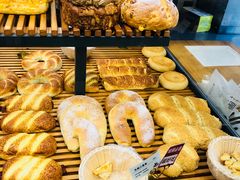 -焙丽拾光(麦凯乐直营店)