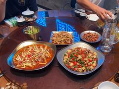 -三叔特色自贡菜(中海国际店)