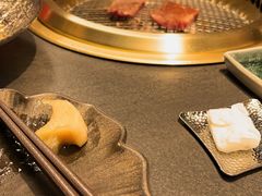 -铭牛烧肉·和牛海鲜自助(高新月牙湖店)