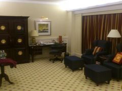 全景-深圳富苑皇冠假日套房酒店