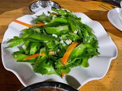 -黄记四更烤乳猪店