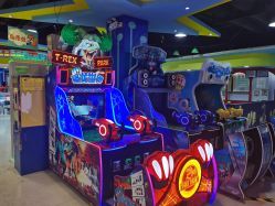 -蹦蹦乐园(南桥百联店)