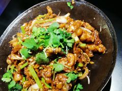 泥炉碳锅牛蛙-西街夜油条·麻团包乌饭