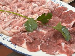 天衣無縫拚一兩肉-华哥新鲜猪精品美食