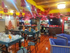 -老炮儿轰趴·聚会团建年会桌游VR主题馆(超级合生汇店)