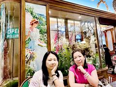 -秘密旅行Bonjour(黑金冠 江南西店)