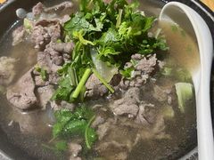 -大众跷脚牛肉馆·非遗传承单位(峨眉山店)