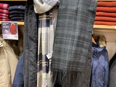 -优衣库(银川新华百货CCMall店)