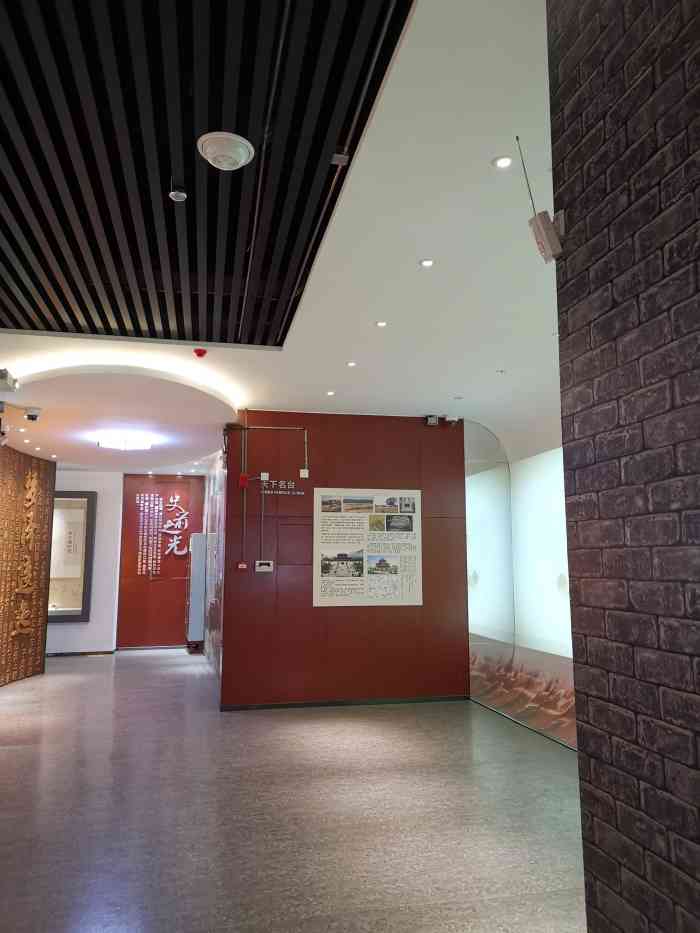 潜江博物馆-"很小的博物馆,内容也很专门,就介绍潜江.