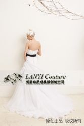 -LANYI COUTURE高级婚纱礼服改衣店