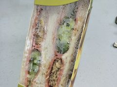 火腿鲔鱼三明治-金凤成祥(东直门现烤面包店)