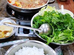 -黄利砖万峰林布依特色酸笋牛肉馆