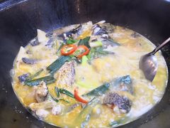 -曹丞相·地锅鸡·地锅鱼(武林店)