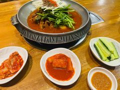 -喇喇排骨火锅·传统韩式脊骨汤(望京西园总店)