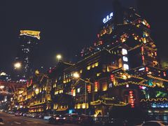 -屋顶顶城市·江景酒店-客房部