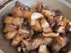 香菇红烧肉-花鸟鱼私家小厨(文殊院店)