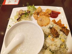 -华美达广场酒店连岛集市西餐厅