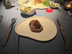 -弦月窗LUNETTE BY AMANDA(复兴路店)