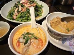 -大头虾越式风味餐厅(光明广场店)