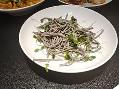 -辣尚瘾·烤鱼·新川菜(牡丹园直营店)