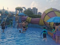 -欢乐水魔方水世界