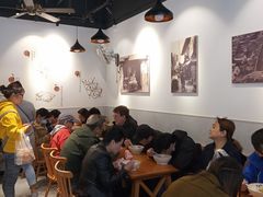 大堂-梦花街馄饨店(中华苑店)