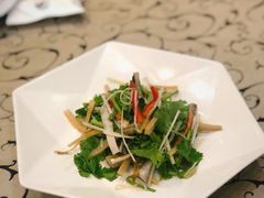 凉拌鳗鱼干-一江春水·杭帮臻宴