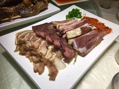 -兔行天下-鸿鹤鲜锅兔(中海国际店)