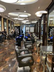 点击看大图 -八佰伴8008星级形象店