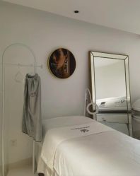 -韩静美科技护肤抗衰中心