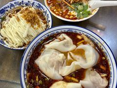 红油抄手-西月城谭豆花(春熙路店)